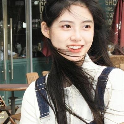 艾曼妞与罗丽妲